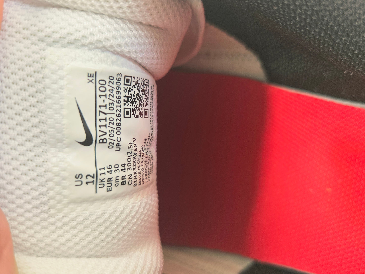 Nike Air Max LTD 'White/University Red'