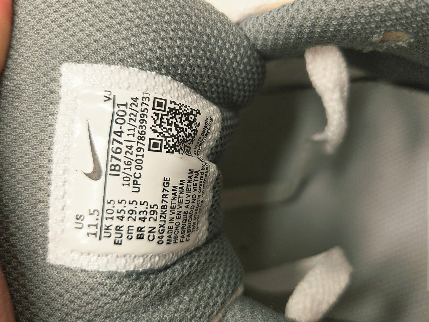 Nike Air Max 90 'Photon Dust'