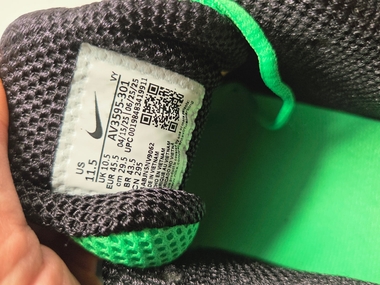 Nike Air Max Shox TL 'Green Shock'