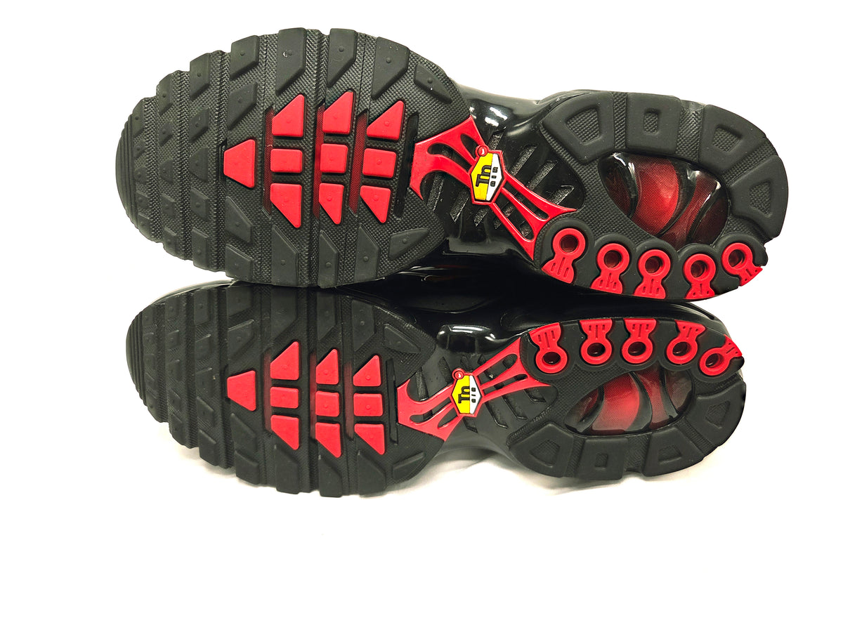Nike Air Max Plus TN 'Black/University Red'