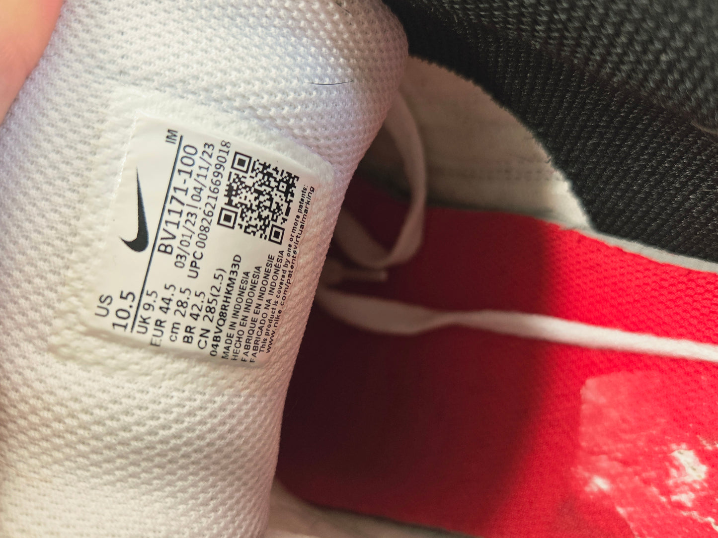 Nike Air Max LTD 'White/University Red'
