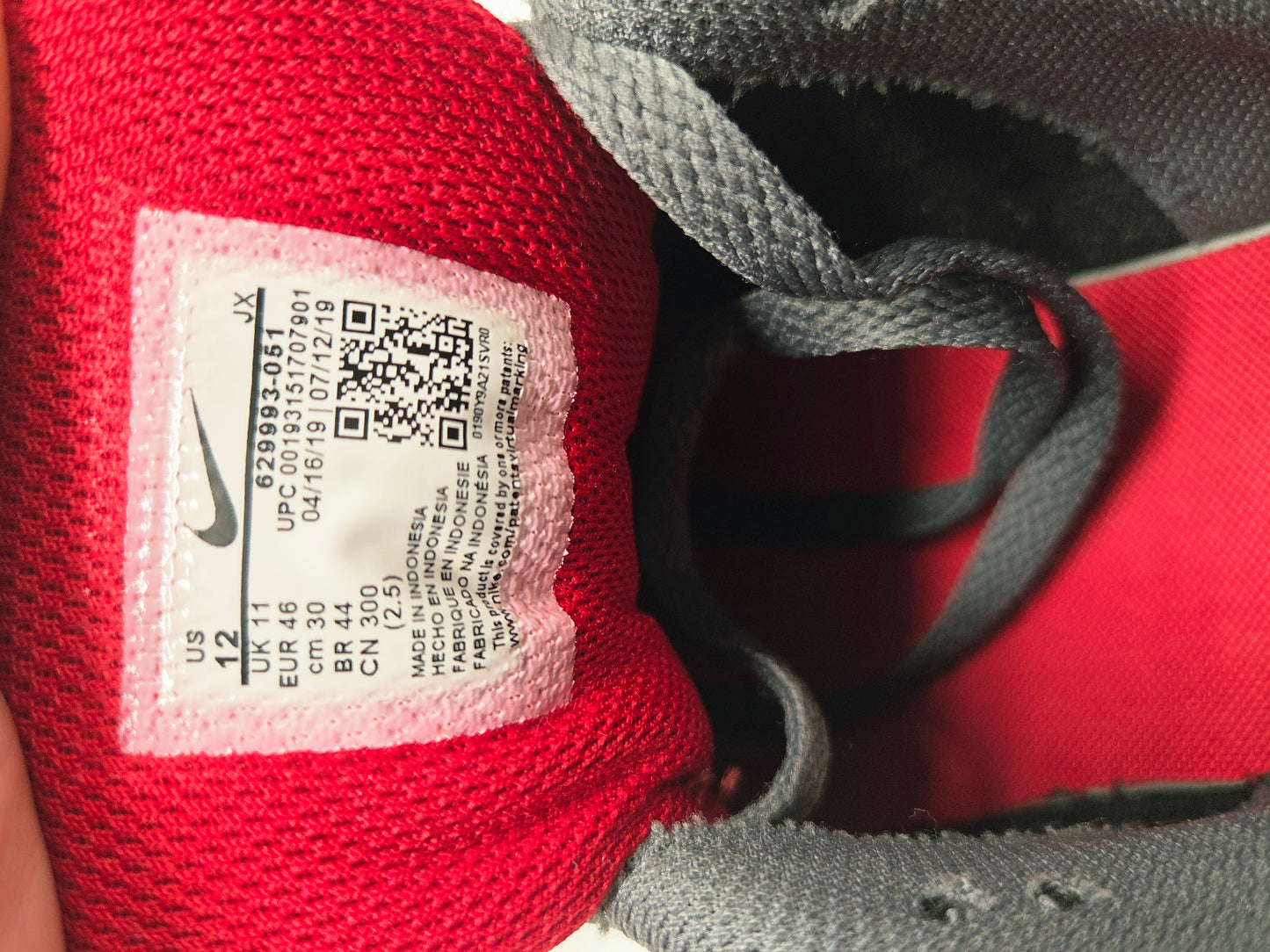 Nike Air Max Command 'Anthracite/Bright Crimson'